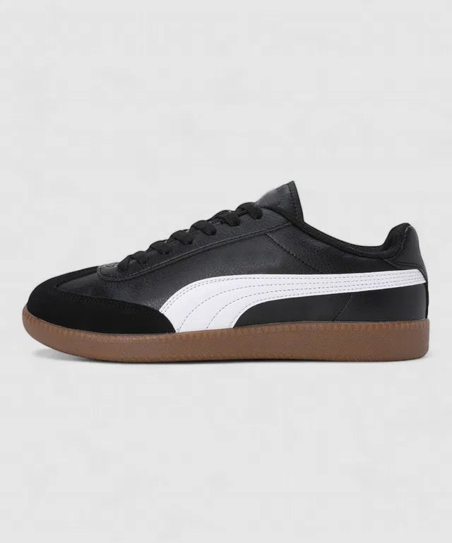 StreetFlex Black Classic Stripe Sneakers